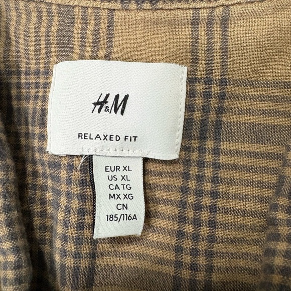 Men's Brown Plaid Short Sleeve Shirt - Picture 2 of 6